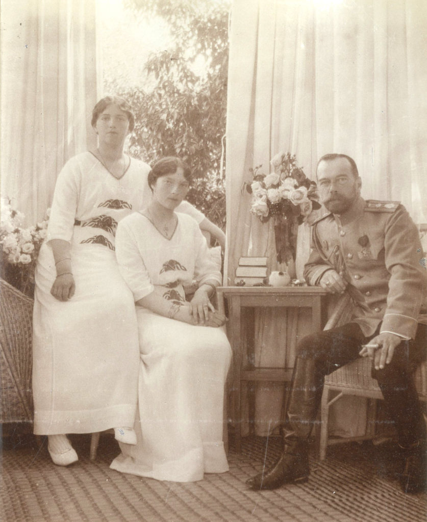 Grand Duchesses Maria and Tatiana Romanov with their father Nicholas II