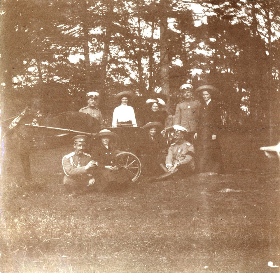 Grand Duchesses Olga, Tatiana, Maria and Anastasia with Empress Alexandra and some officers, in Livadia. Photo credit: ГА РФ, ф. 640 оп. 3 д. 25 л. 2 об. фото 36