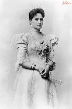 Tsarina Alexandra in 1898