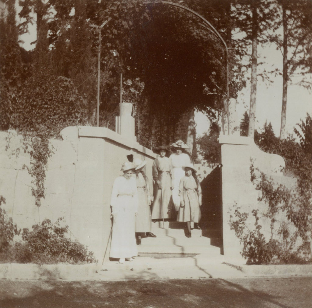 Romanov family in Crimea on 21 October, 1913. Photo credit: ГА РФ, ф. 640 оп. 3 д. 25 л. 37 об. фото 532