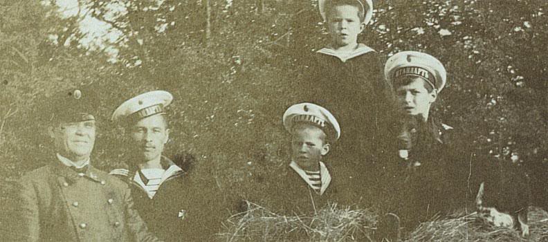 Sailor Klementy Nagorny with cadets