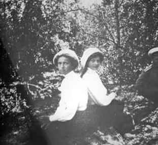 Grand Duchess Olga and Grand Duchess Tatiana. 